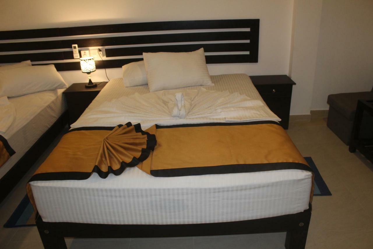 Hotel Senora Kataragama Ngoại thất bức ảnh